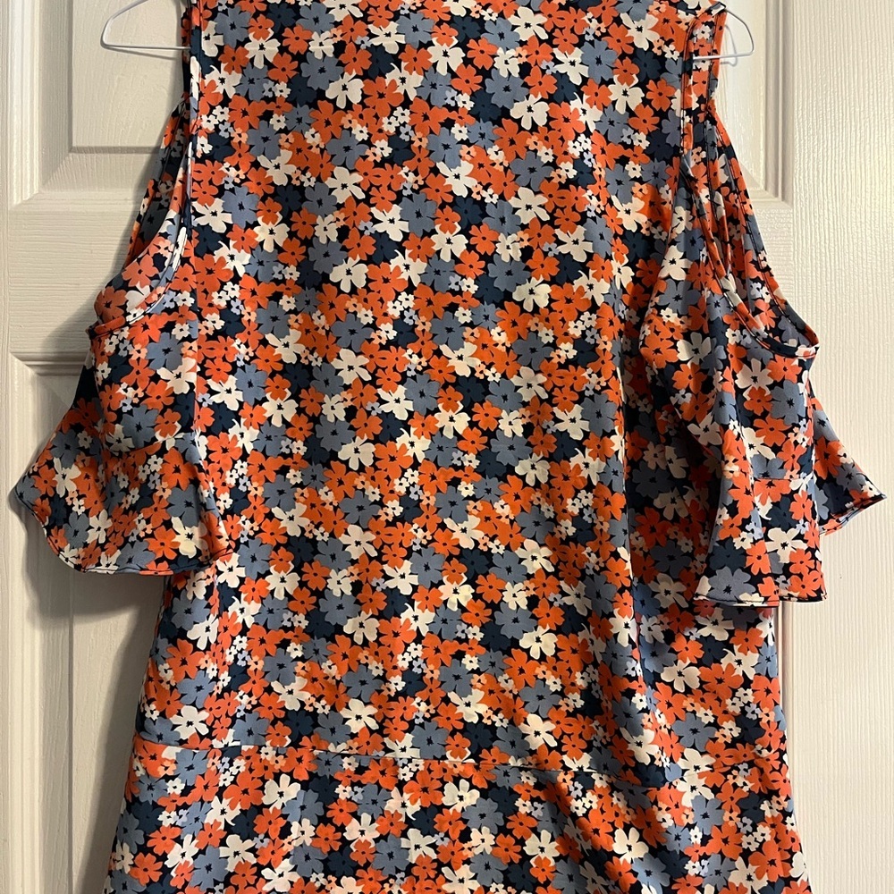 Michael Kors Coral and Blue Floral Cold Shoulder top with tie front - Picture 2 of 7
